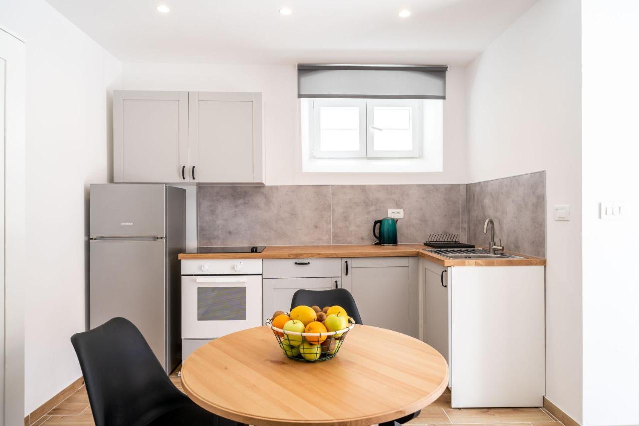 Marta Apartment *